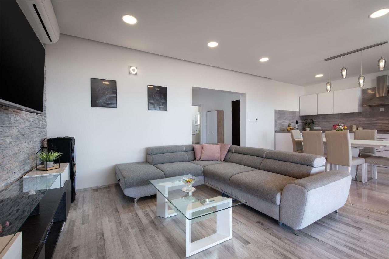 Luxury Apartment Nora Podstrana Exteriér fotografie